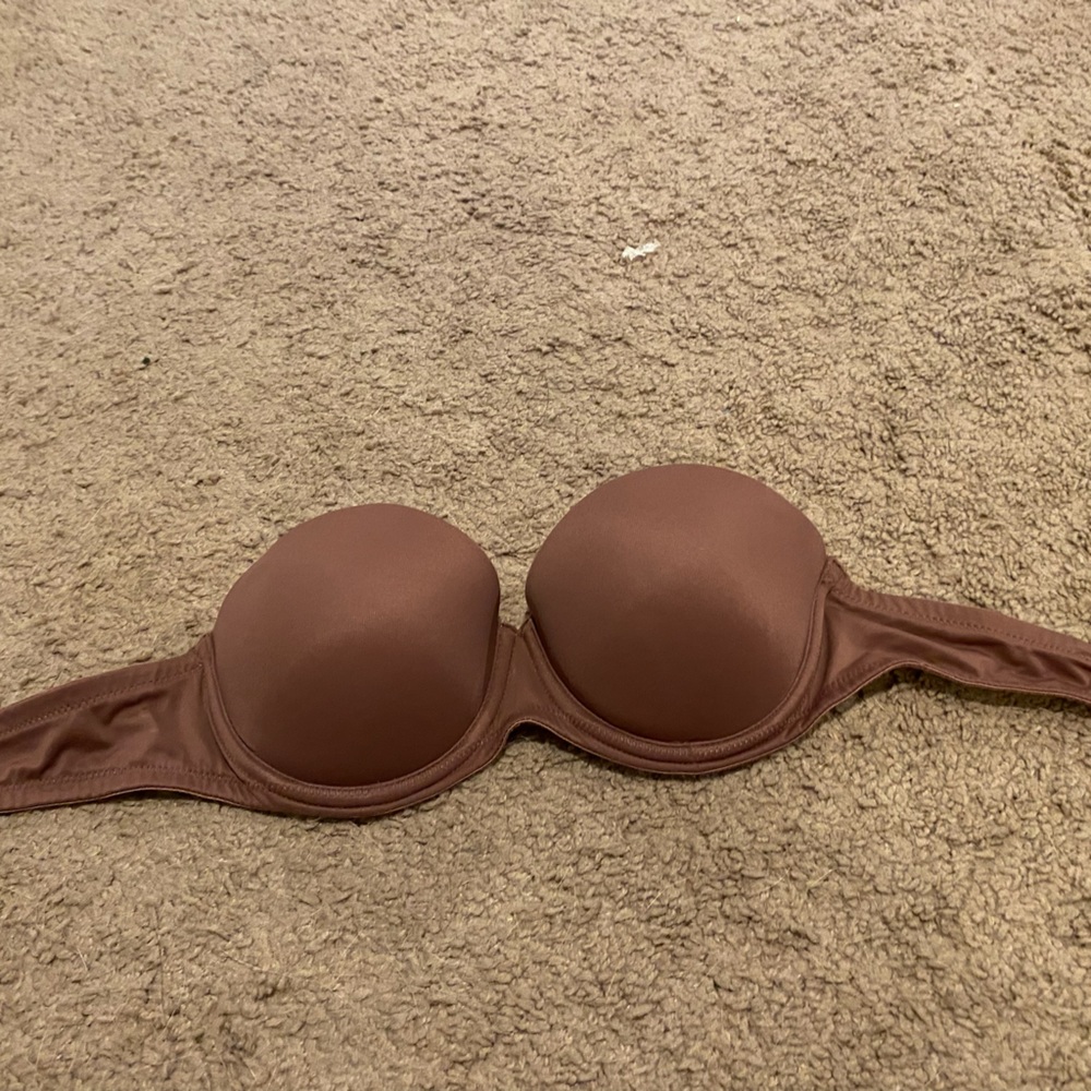 Pink Strapless Bra - Picture 1 of 2